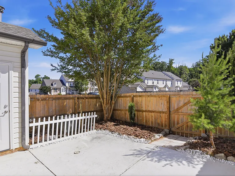 17 Abelia Ct — Photo 25