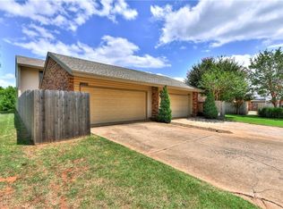 12200 Greenlea Chase W, Oklahoma City, OK 73170