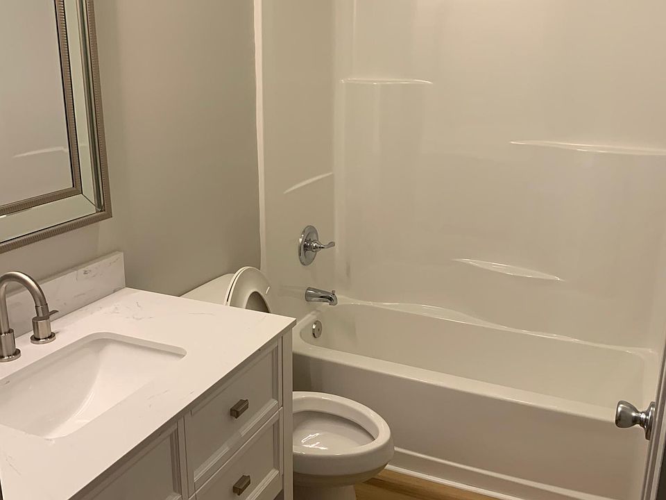 1st image of 2604 E 5th Ave