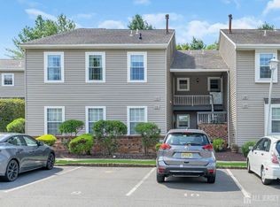 12 Lindsey Cir, Old Bridge, NJ 08857
