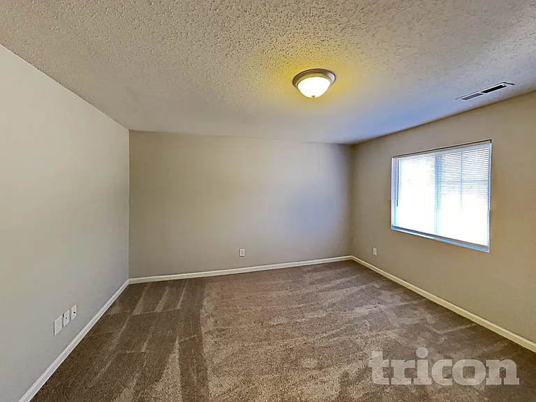 2675 Chatfield Dr — Photo 13