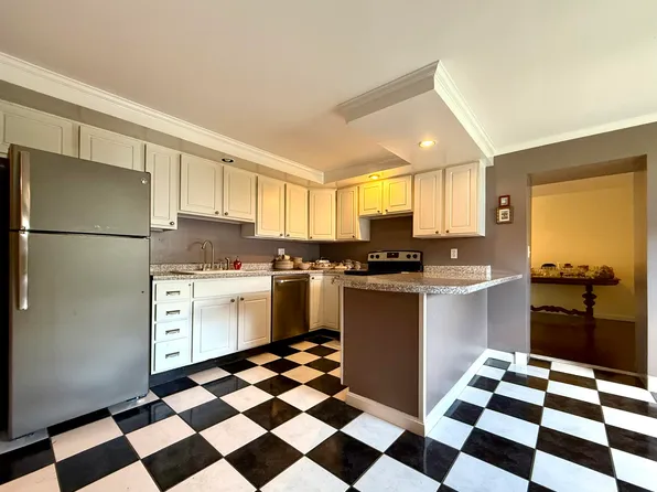 89 Washington Street, Calais, ME 04619