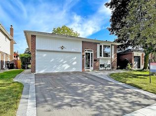17 Gloxinia Cres, Toronto, ON M1W 2C3