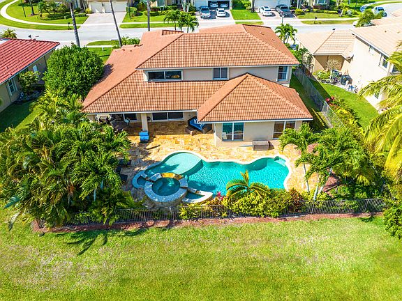 4th image of 4367 Silver Glen Drive