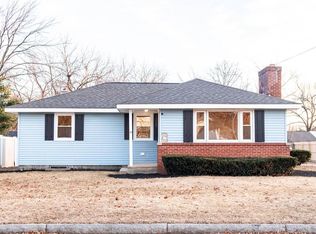 59 Lakevilla Ave, Springfield, MA 01109