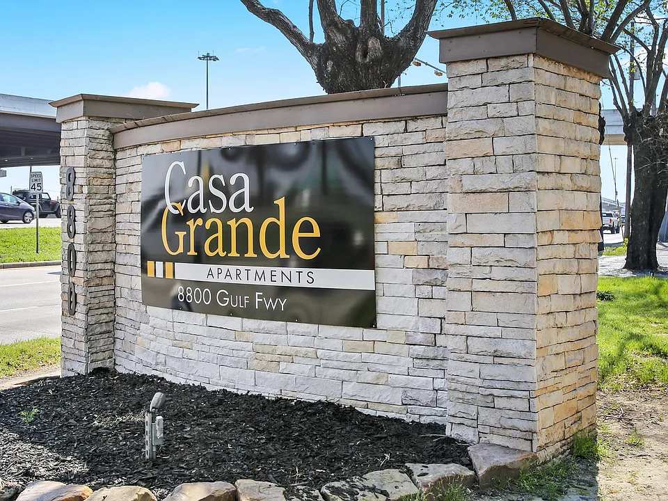 Casa Grande Apartments