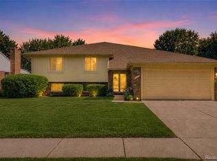 45429 Brunswick Dr, Canton, MI 48187