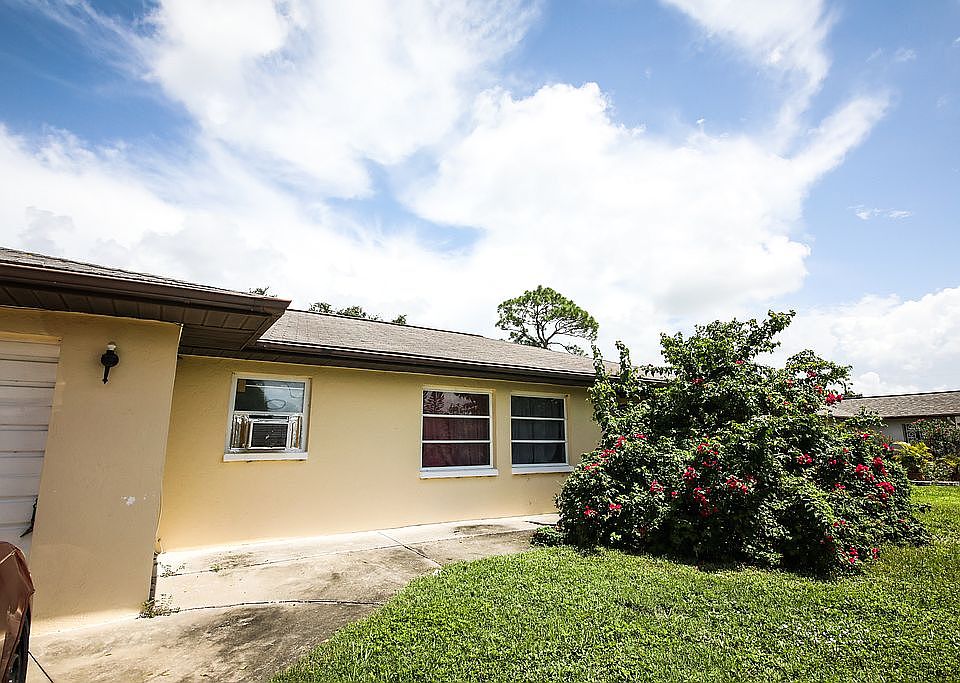 2nd image of 11956 Aragon Ln