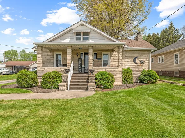 1302 N Ewing St, Seymour, IN 47274