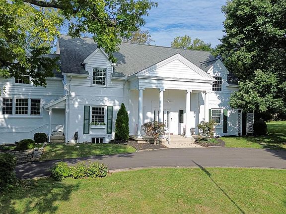 3rd image of 45 Orchard Dr