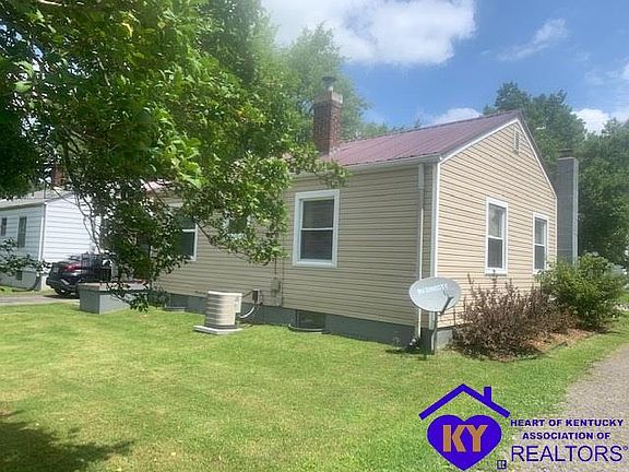 3rd image of 330 Meadow Ln