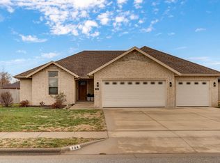 754 E Melton Road, Ozark, MO 65721