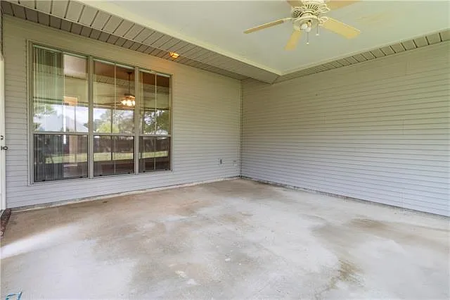 711 Lionel Ct — Photo 29