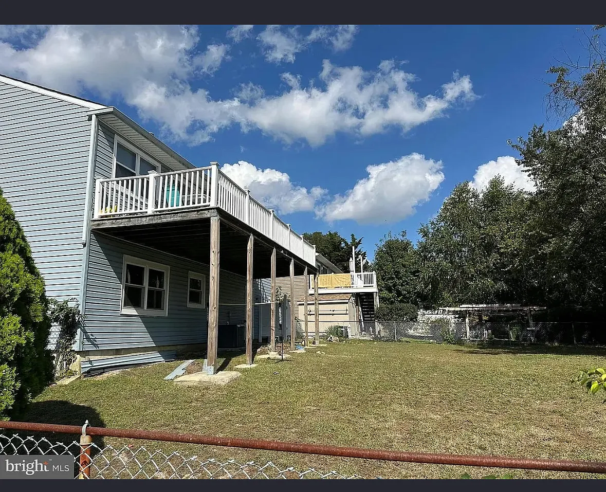 3 bed, 1.5 bath, $3,250 — Photo 4