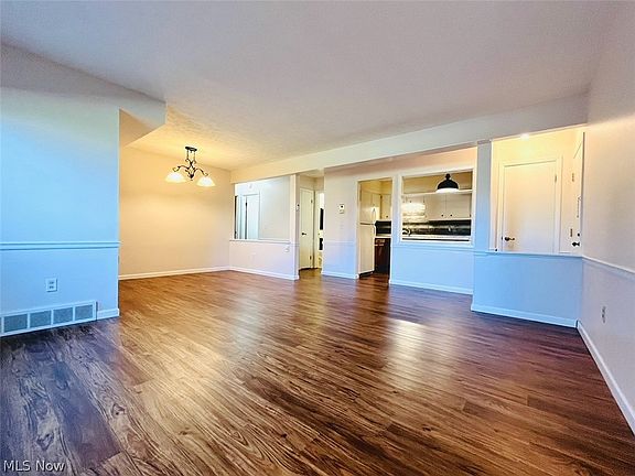 4th image of 33803 Electric Blvd APT E-3