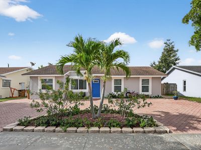 3290 SW 2nd Street, Deerfield Beach, FL, 33442