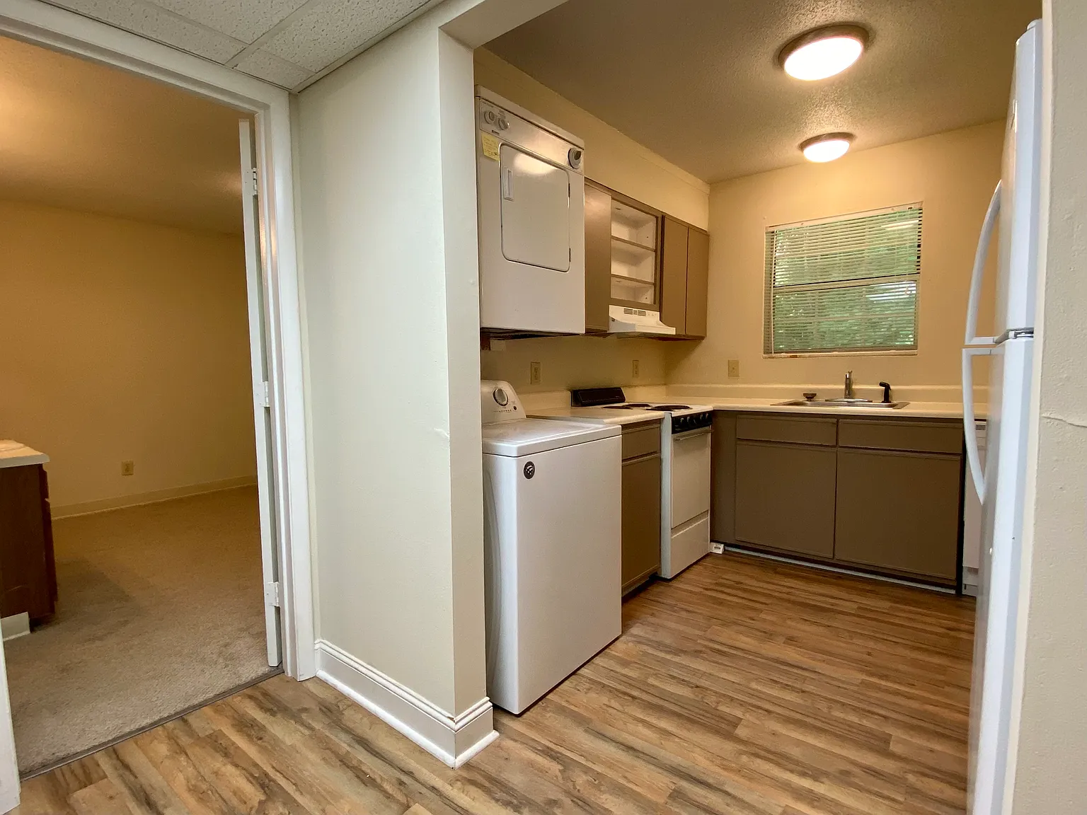 3802 Lexington Dr. — Photo 2