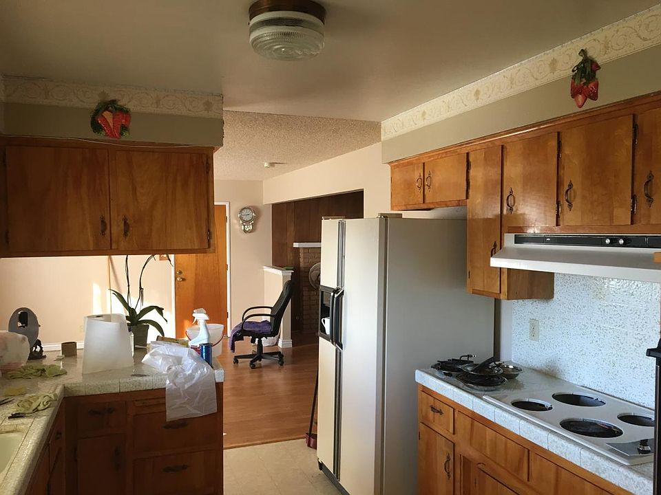 1st image of 1634 Huntington Dr