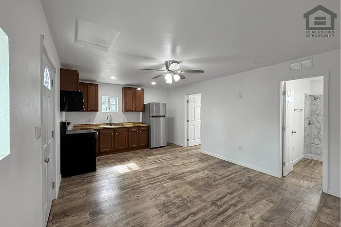 232 W Gail Dr #2 — Photo 9