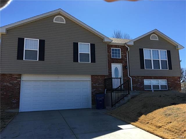 1st image of 30 Big Oak Dr