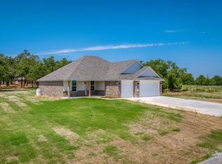 2004 Shady Oaks Cir, Blanchard, OK 73010