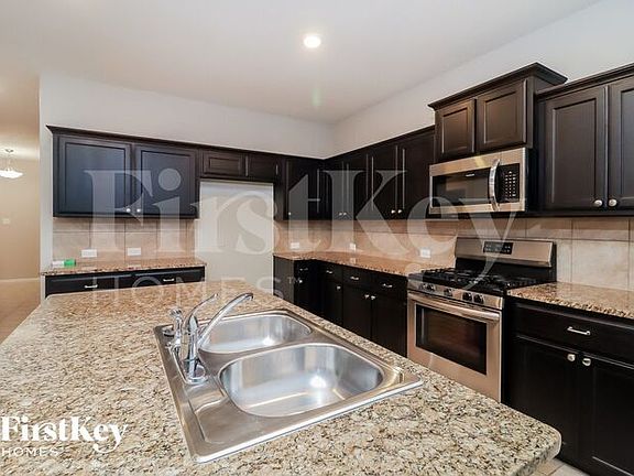 5th image of 9909 Huntersville Trl
