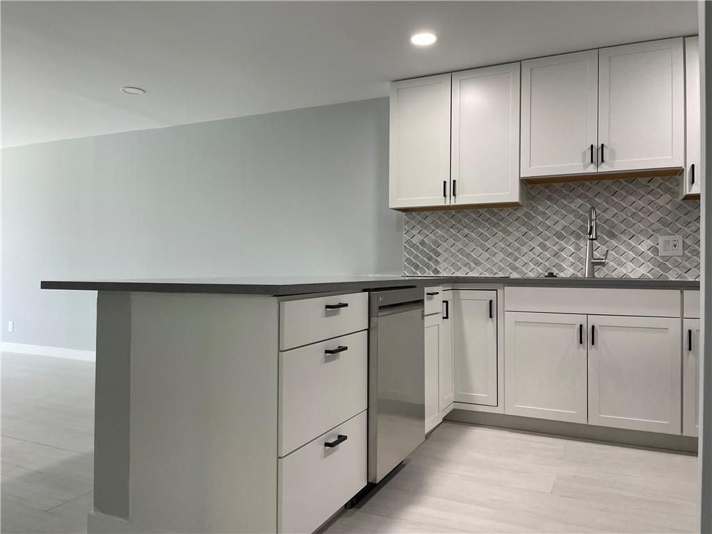 2322 S Cypress Bend Dr APT 210, photo 6