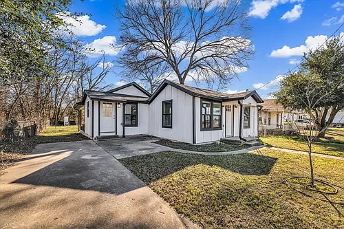 1209 Southey St Photo 1