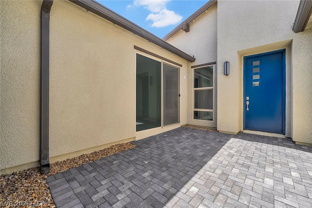 4 bed, 3.0 bath, 2737 sqft, $4,800 — Photo 3