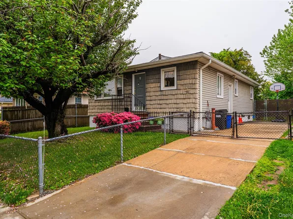 238 Van Buren Street, Staten Island, NY 10301