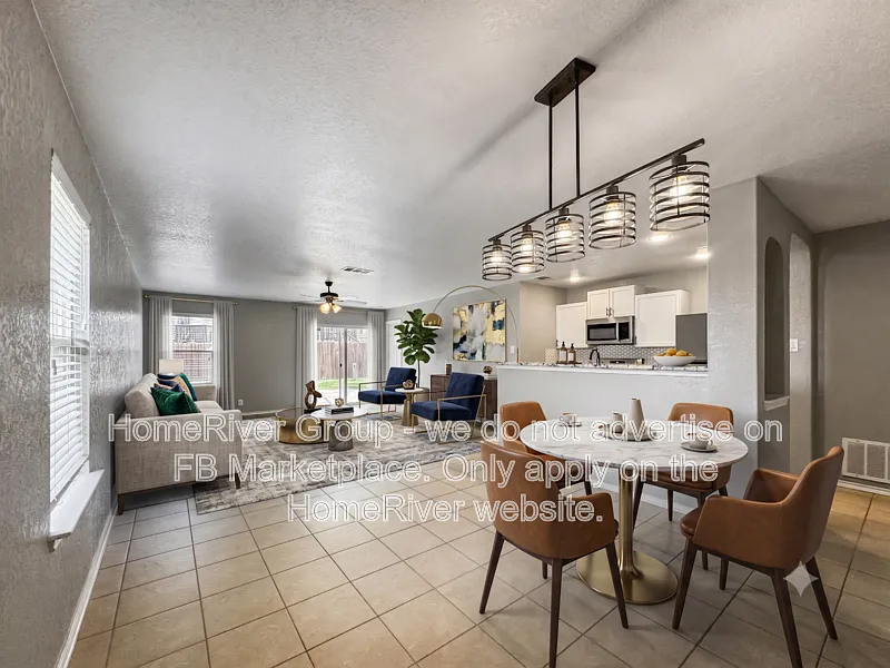 3 bed, 2.0 bath, 1408 sqft, $1,725 — Photo 2
