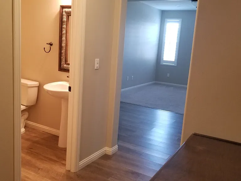 13810 Elbury Ave — Photo 4