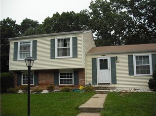 1032 Saint Pauls Dr, Waldorf, MD 20602
