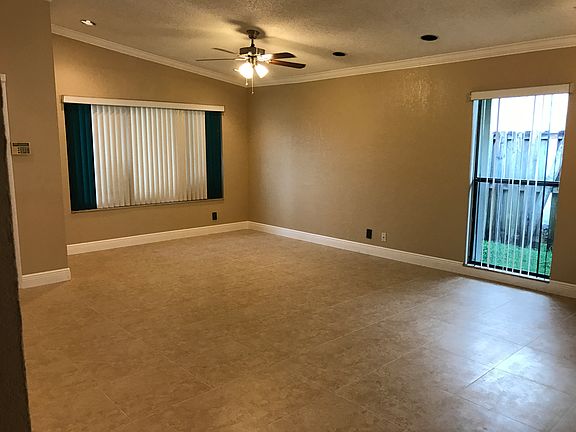 4th image of 9639 NW 49th Ct