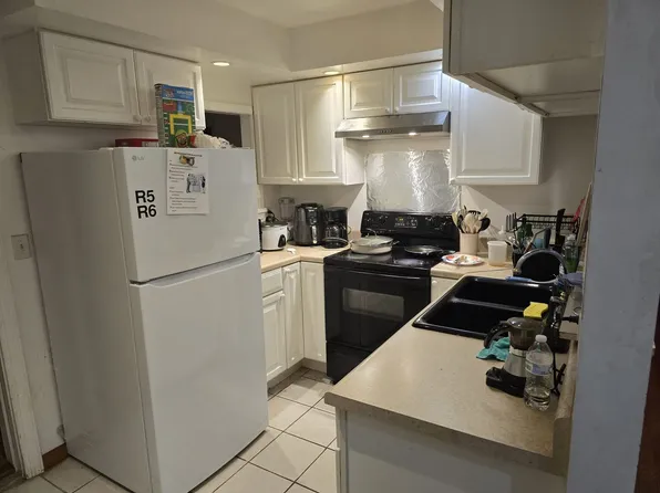 7472 Wellington Rd, Norfolk, VA 23505