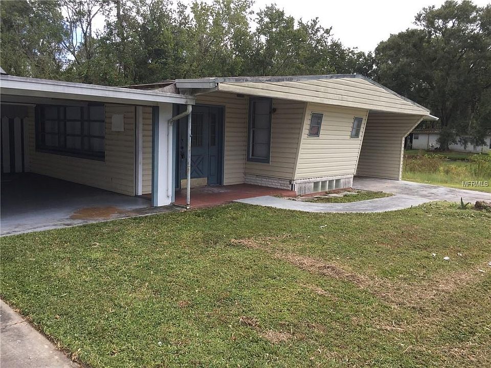 1st image of 218 Twin Lakes Cir