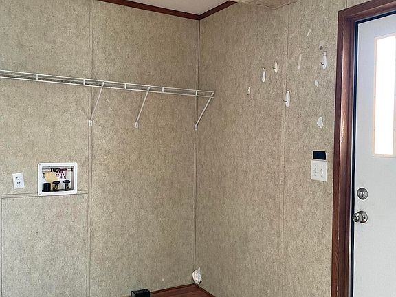 5th image of 874 Ponderosa Dr