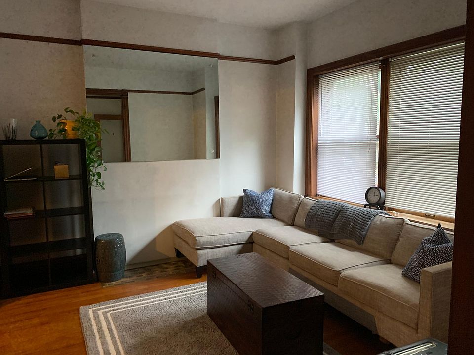 1st image of 3537 N Hermitage Ave #1