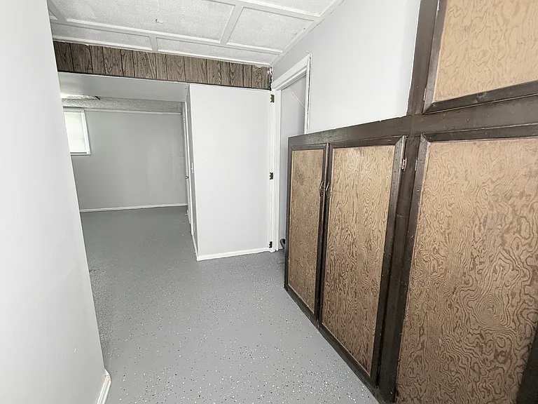 2056 Brookfield Rd — Photo 25
