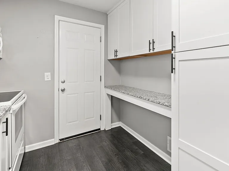 4841 Pierce St — Photo 16