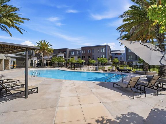 4th image of 44868 Fremont Blvd Unit 303