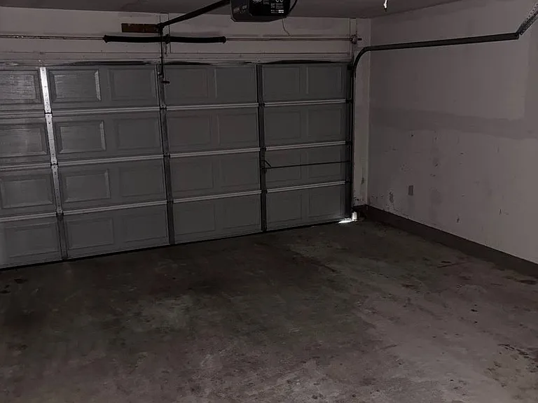 1403 Haley Gray Dr — Photo 27