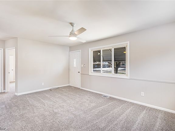 4th image of 293 N Edgehill Ave