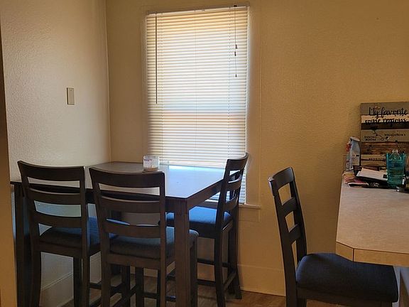 3rd image of 418 S Summit St APT B