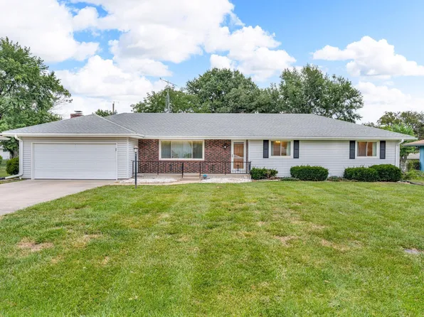 3018 SE Downing Dr, Topeka, KS 66605