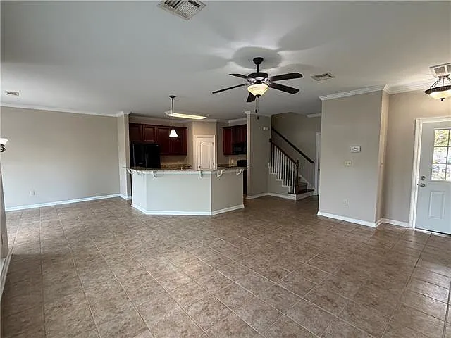 2 bed, 1.5 bath, 1518 sqft, $1,850 — Photo 3