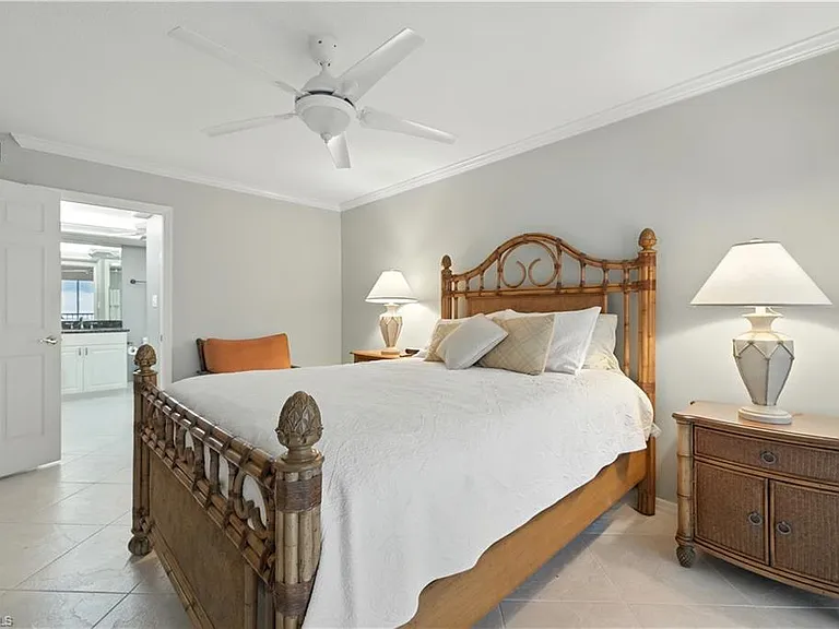 26000 Hickory Blvd #204 — Photo 18
