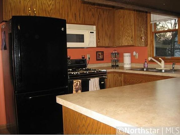 3rd image of 9688 Ingram Ave NW