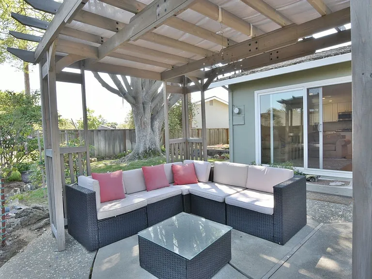 10510 Baywood Ct — Photo 15