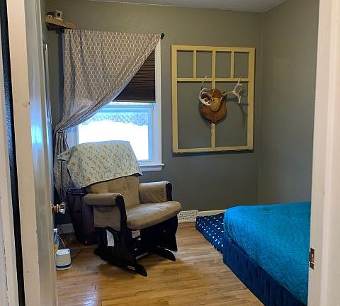 4th image of 2812 Glenwood Ln